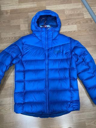 Chaqueta de 480€ plumífero Helly Hansen L NUEVO