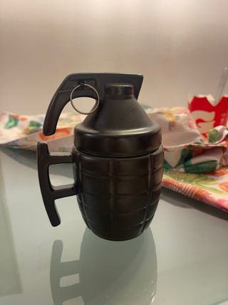 Taza Negra Forma Granada con tapa