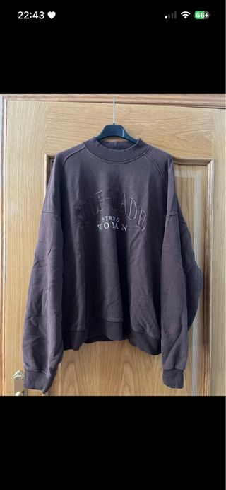 Sudadera Pull&Bear marrón