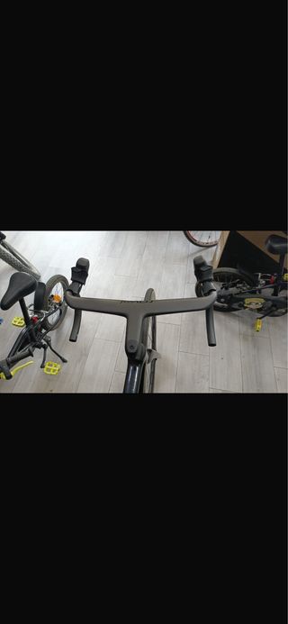 Manillar Roval Rapide Carbono.
90x420.