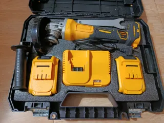 Radial a batería con cargador y baterías