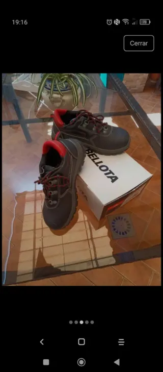 Zapatos de seguridad Bellota negros y rojos