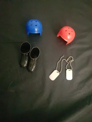 Accesorios Geyperman: Cascos, Botas y Placas