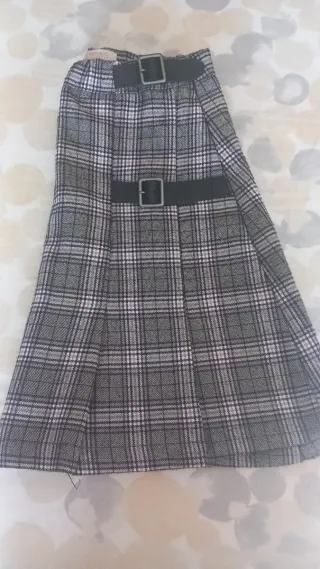 Falda niña cuadros Pull&Bear
