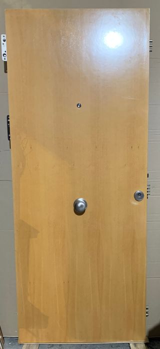 Puerta blindada de calidad, abre izq. Ref: HN