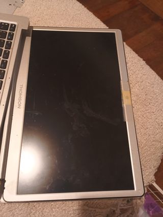 Despiece Portátil Thomson Neox13 4GB RAM 32GB SSD