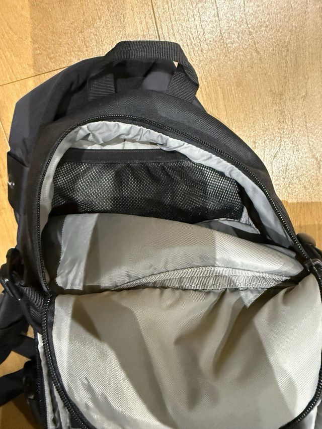 Mochila Lowepro Slingshot 100