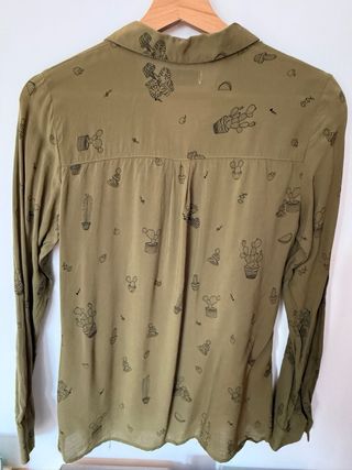 Lote de 4 Camisas Estampada Talla S