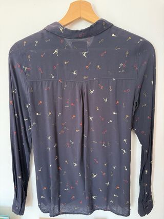 Lote de 4 Camisas Estampada Talla S