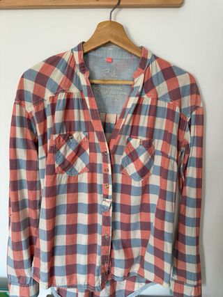 Lote de 4 Camisas Estampada Talla S