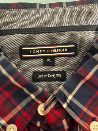 Camisa Tommy Hilfiger cuadros azul y rojo