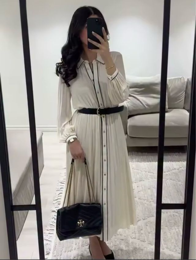 Vestido plisado cinturón