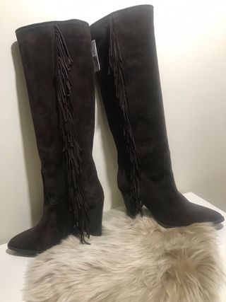 Botas altas con flecos marrones