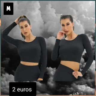 Camiseta negra manga larga talla M