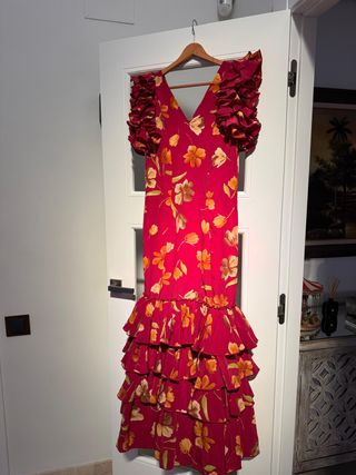 Traje de flamenca rojo floral