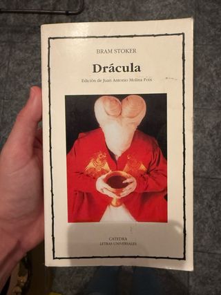 Drácula (Letras Universales / Universal Writing...