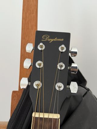 Guitarra Acústica Negra