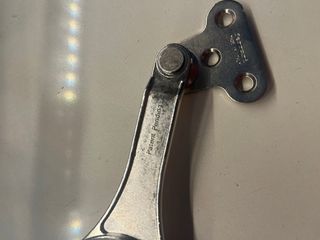 Cerniera per mobili Ferrari