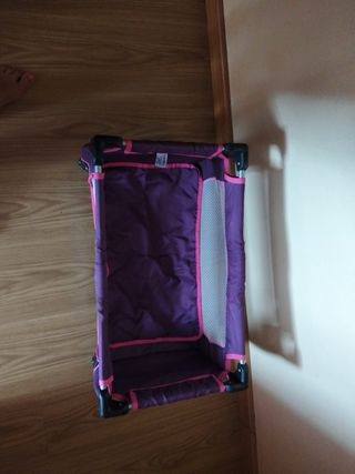 Cuna de viaje para muñecas