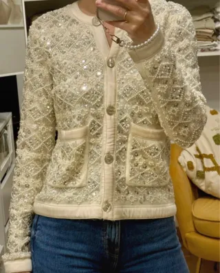 Chaqueta perlas y lentejuelas