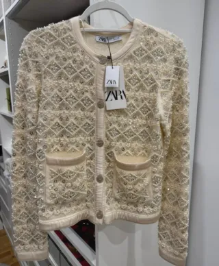 Chaqueta perlas y lentejuelas