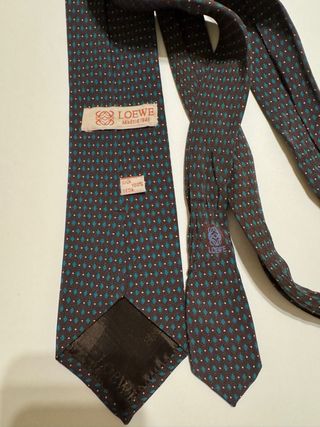 Corbata Loewe Azul marino y blanca