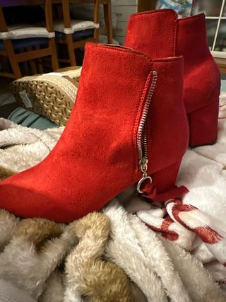 Botines rojos tacón ancho