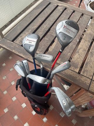 Palos de golf Young Gun con bolsa