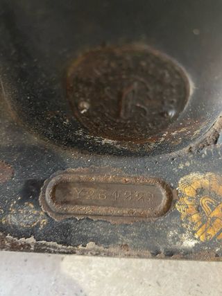 Máquina de coser Singer antigua