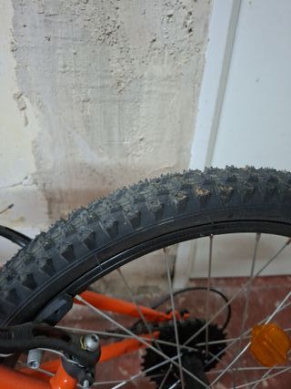Bicicleta infantil naranja 4-8 años