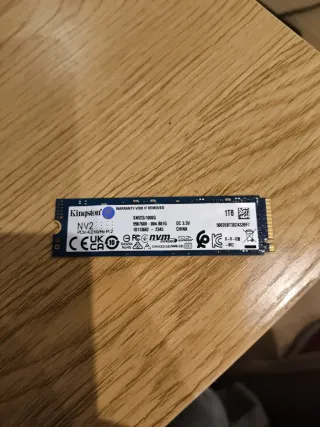 Kingston NV2 SSD 1TB PCIe 4.0 NVMe M.2