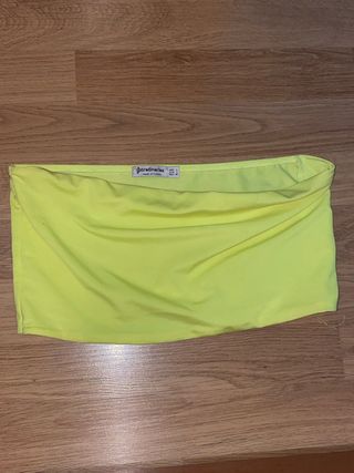 Top bandeau Stradivarius amarillo Talla L