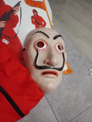 Disfraz atracador Partilandia + careta