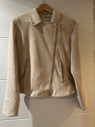 Chaqueta ante cruzada beige