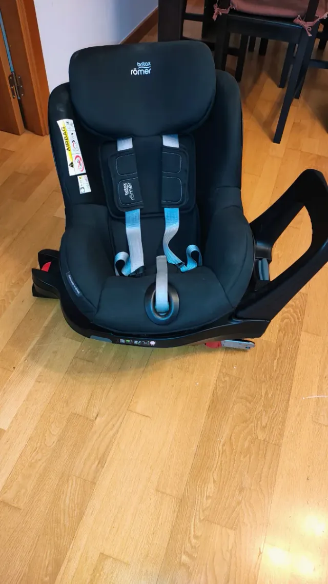 Silla  coche BRITAX Römer Isofix 360º SICT inside