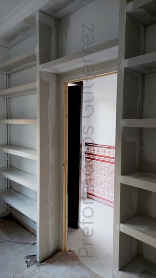 Estantería de Pladur (yeso laminado) a medida