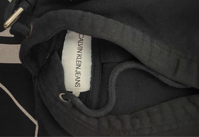 Sudadera Calvin Klein Jeans Negra