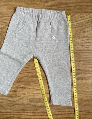 Conjunto Zara bebé camiseta y pantalón