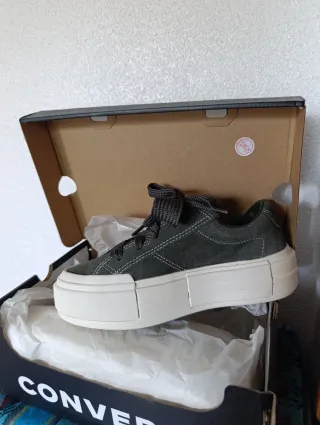 Zapatillas Converse Verdes y Blancas