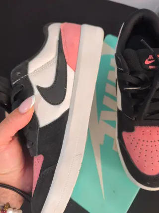 Nike Force 1 Negro y Rosa