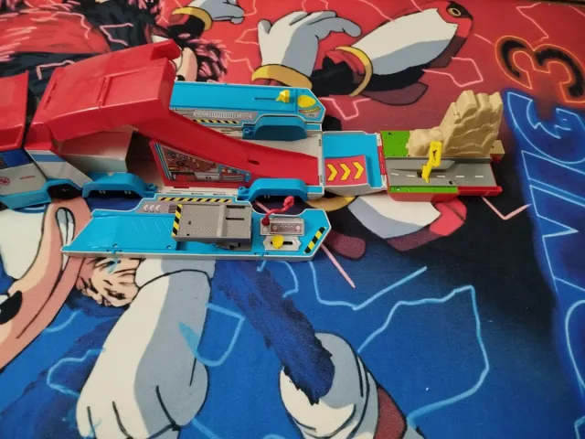 Patrulla Canina Autobús lanzador, Transporte.