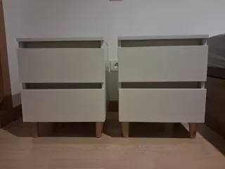Comodini bianchi con 2 cassetti
