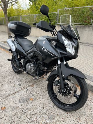 Suzuki V-Strom 650 Negra
