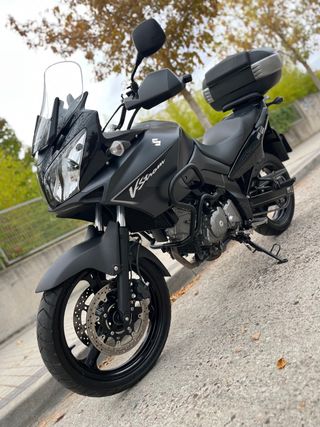 Suzuki V-Strom 650 Negra