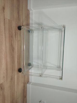Camarera de metacrilato y cristal