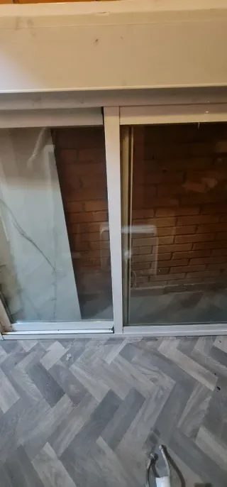Ventana corredera aluminio blanco
