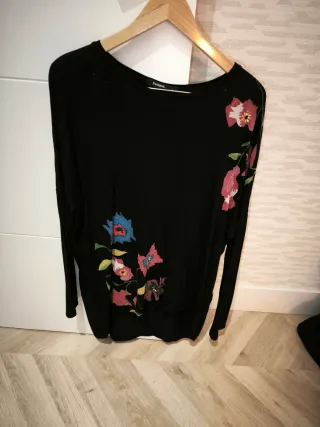 Camiseta Desigual flores negra multicolor