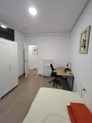 Habitación con balcón Altabix Elche SoloPofesores