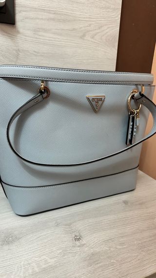 Bolso Guess Azul y Dorado