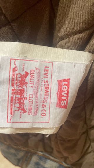 Cazadora Vaquera Levi's Forrada. Talla: XL